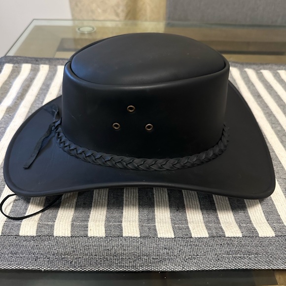 Black Real Genuine Leather Cowboy Hat - Picture 3 of 4